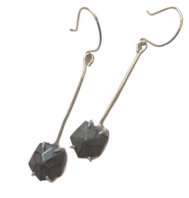 Load image into Gallery viewer, Black Star Spinel Earrings