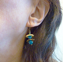 Load image into Gallery viewer, Blue Agate Flower Earrings