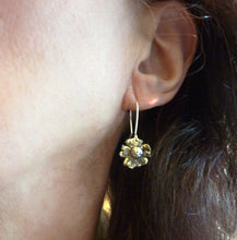 Load image into Gallery viewer, Daisy Flower Earrings, Fine Silver