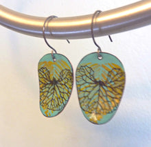 Load image into Gallery viewer, Flying Leaf Earrings