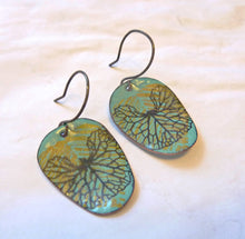 Load image into Gallery viewer, Flying Leaf Earrings
