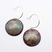 Load image into Gallery viewer, Green Enamel Vine Earrings