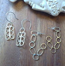 Load image into Gallery viewer, Modern Ovals Earrings