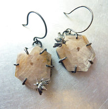 Load image into Gallery viewer, Sapphire Honeycomb Bee Earrings
