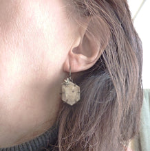 Load image into Gallery viewer, Sapphire Honeycomb Bee Earrings