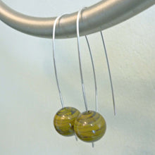 Load image into Gallery viewer, Vintage Japanese Glass Swirl Earrings