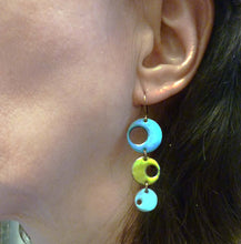 Load image into Gallery viewer, Mod Circle Enamel Earrings