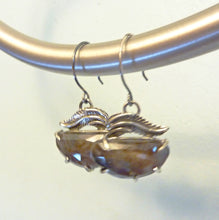 Load image into Gallery viewer, Winged Sapphire Errings