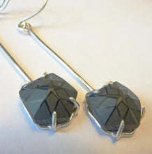 Load image into Gallery viewer, Black Star Spinel Earrings