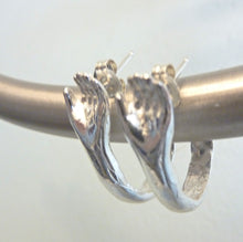 Load image into Gallery viewer, Wave Doll Hand Hoop Earrings