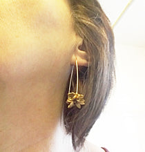 Load image into Gallery viewer, Bouquet Earrings