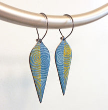 Load image into Gallery viewer, Concentric Circles Enamel Earrings