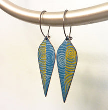 Load image into Gallery viewer, Concentric Circles Enamel Earrings