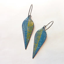 Load image into Gallery viewer, Concentric Circles Enamel Earrings