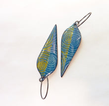 Load image into Gallery viewer, Concentric Circles Enamel Earrings