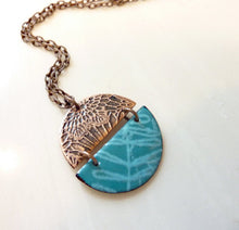 Load image into Gallery viewer, Pluma Pendant, Copper Necklace, Glass Enamel