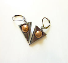 Load image into Gallery viewer, Hematite and Copper Triangle Earrings