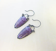 Load image into Gallery viewer, Plant Scallop Enamel Earrings