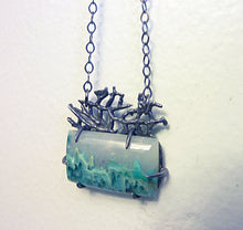 Load image into Gallery viewer, Plume Moss Agate Sea Lace Pendant