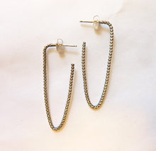 Load image into Gallery viewer, XO Spear Earrings, Oxidized Sterling Silver