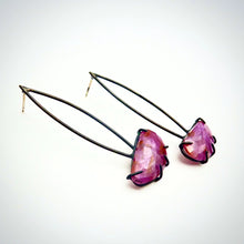 Load image into Gallery viewer, Wing Sapphire Earrings in Fuchsia Purple
