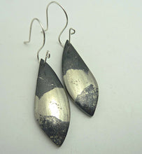 Load image into Gallery viewer, Apache Gold Petal Earrings
