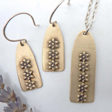 Load image into Gallery viewer, Jasmine Flower Brass Pendant Necklace
