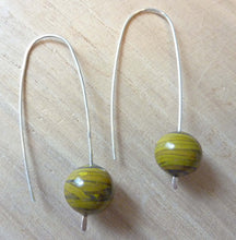 Load image into Gallery viewer, Vintage Japanese Glass Swirl Earrings
