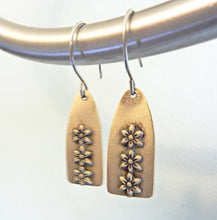 Load image into Gallery viewer, Jasmine Flower Brass Earrings
