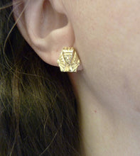 Load image into Gallery viewer, Pharaoh Stud Earrings
